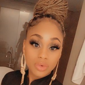 Meet your Posher, Sherell